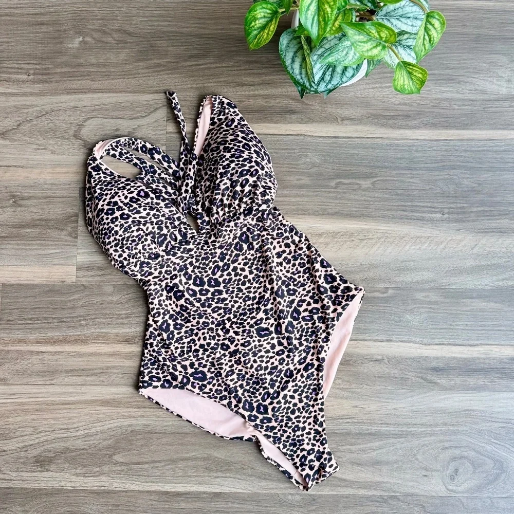 Resort Chic Leopard Print One‎ Piece Swimsuit Cutout Strappy Back  S/M